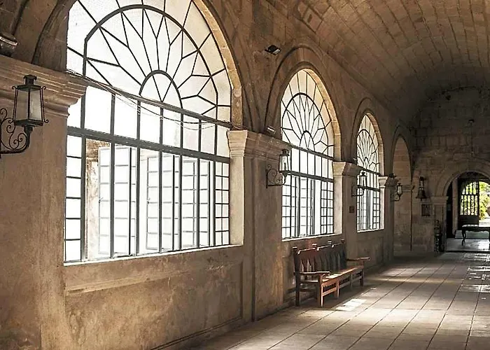 Отель Ark Center Манила